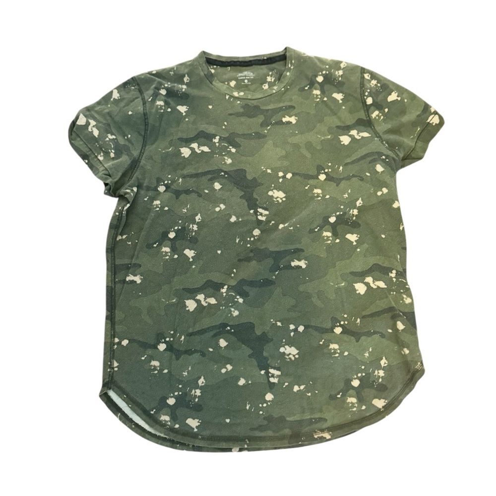 Hollister Green Camo Curved Hem Tee Unisex L